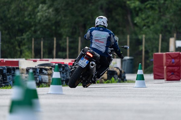 Corso Moto a data fissa - immagine 5