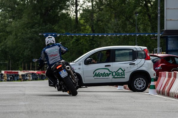 Corso Moto a data fissa - immagine 7