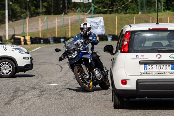 Corso Moto a data fissa - immagine 9